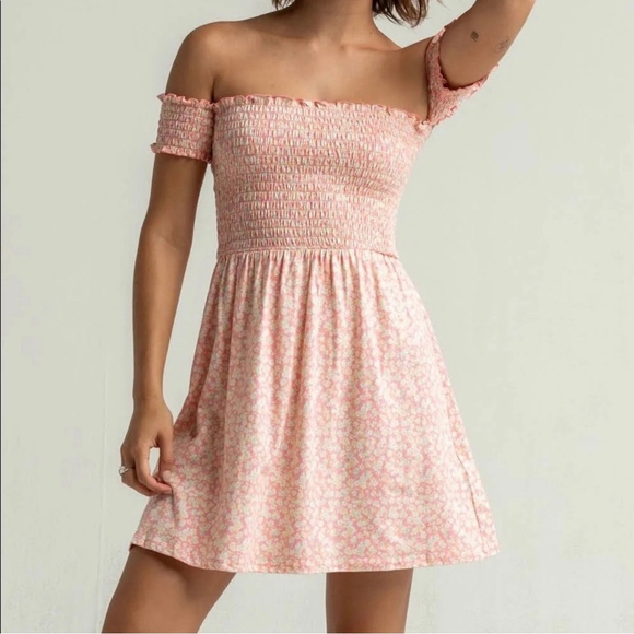 Billabong Dresses & Skirts - Women's Keep it Sweet Billabong Floral Smocked Babydoll Mini Dress S NEW